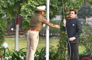  मुख्यमंत्री निवास कार्यालय में हर्षाेल्लास के साथ मनाया गया गणतंत्र दिवस