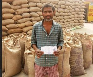  समर्थन मूल्य पर धान खरीदी से बदली किसानों की तक़दीर