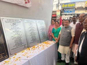 दक्षिण विधायक सुनील सोनी और महापौर मीनल चौबे ने विकास कार्यों के भूमिपूजन और लोकार्पण की दी सौगात