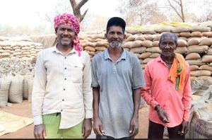  खरीदी महाभियान के अंतिम दिन धान उपार्जन केन्द्रों में रही रौनक