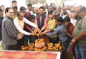  &lsquo;मोर गांव मोर पानी&rsquo; अभियान : परसदा में जल संरक्षण पर जागरूकता कार्यक्रम