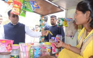 *मंदिरहसौद दौरे पर कलेक्टर की ताबड़तोड़ कार्रवाई*