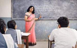  ग्रामर का सही अभ्यास और व्यापक वोकैब्यलेरी अंग्रेजी का आधार