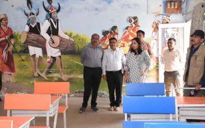 प्रभारी कलेक्टर ने पीएमश्री सर्वेश्वरदास  नगर पालिक निगम विद्यालय का किया निरीक्षण