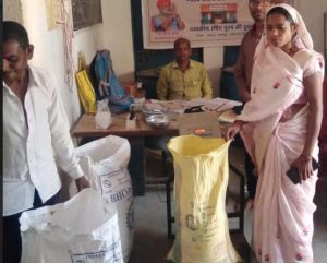 मानपुर विकासखंड सहित जिले की 197 उचित मूल्य दुकानों में भंडारण पूर्ण, हर्षोल्लास से मनाया जा रहा चावल उत्सव