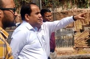  कलेक्टर  ने निर्माणाधीन तहसील कार्यालय और वर्किंग वीमेन हॉस्टल का किया निरीक्षण