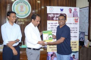 स्मृति पुस्तकालय योजना को मिल रहा जनसमर्थन, अब तक 8000 से अधिक पुस्तकें की गई दान