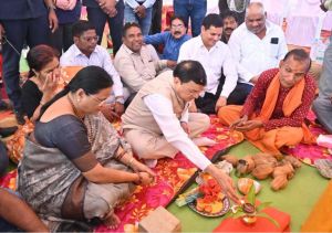   शासकीय स्कूलों के बुनियादी सुविधाओं के विकास के लिए संकल्पित होकर कार्य कर रही विष्णु देव सरकार : उद्योग मंत्री  