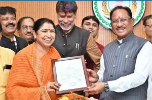  मुख्यमंत्री विष्णु देव साय से नवनिर्वाचित राज्यसभा सदस्य लक्ष्मी वर्मा ने की सौजन्य मुलाकात