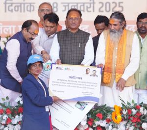 लखपति दीदी पहल से जिले के 18 हजार से अधिक महिलाएं हुई आत्मनिर्भर 