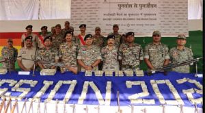 जगदलपुर में  108 नक्सलियों का सरेंडर, 3.29 करोड़ रुपए का इनाम घोषित था  