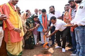  समृद्ध और सुलभ ग्रामीण भारत के लिए मज़बूत आधारभूत संरचना है पुल -मंत्री टंक राम वर्मा