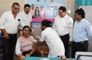  एचपीवी टीकाकरण के शुभारंभ दिवस पर कुल 23 किशोरी बालिकाओं को लगाया गया एचपीव्ही का टीका