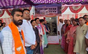 सांसद संतोष पाण्डेय ने किया जिला पंचायत भवन का भूमिपूजन सांसद संतोष पाण्डेय ने किया जिला पंचायत भवन का भूमिपूजन