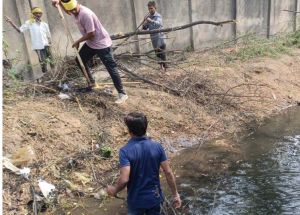  निगम क्षेत्र के तालाबों को सूखने से बचाने पानी भरा जा रहा है