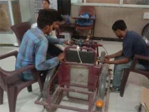  संबल केन्द्र से प्रशिक्षण पाकर दिव्यांगजन बन रहे आत्मनिर्भर