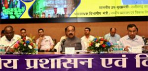  उप मुख्यमंत्री श्री अरुण साव ने की नगर पंचायतों के कार्यों की समीक्षा