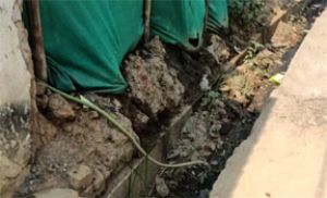  निगम जोन 9 स्वास्थ्य विभाग ने फुण्डहर में नाली में मलबा डालकर निकासी बाधित करने पर 1000 रू ई चालान