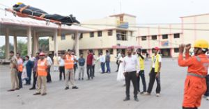  जिले में हवाई हमले की आशंका को लेकर मॉक ड्रिल, एसडीआरएफ और वालेंटियर्स ने संभाली कमान