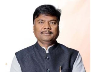  बैज नारी शक्ति के भावनात्मक पहलुओं से दूर हैं : केदार कश्यप