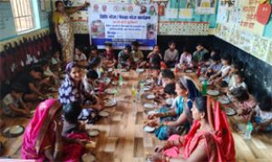  बच्चों के चेहरों पर मुस्कान, कर्मचारियों का जन्मदिन बना यादगार