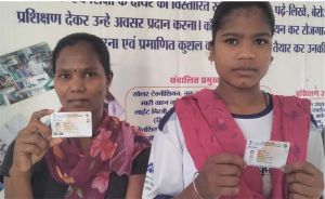  बंदूक से बदलाव तक : नारायणपुर में पुनर्वासितों की ट्रैक्टर प्रशिक्षण से नई जिंदगी की शुरुआत