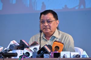  श्रमिक समाज की आधारशिला हैं और उनके बिना विकास की कल्पना अधूरी: श्रम मंत्री लखनलाल देवांगन