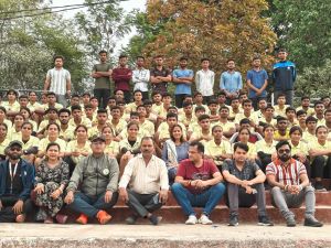 नगर निगम जोन 8 जोन कमिश्नर ने महादेवघाट में छत्तीसगढ एकेडमी के बच्चो को स्वच्छ सर्वेक्षण को लेकर जागरूक बनाया 