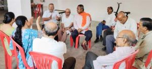 सियान गुड़ी में आध्यात्म और सामयिक विषयों पर बहस सियान गुड़ी में आध्यात्म और सामयिक विषयों पर बहस