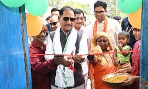  पक्के घर का सपना हुआ साकार : मुख्यमंत्री ने लेमरू में हितग्राही धरम सिंह के नए आवास में कराया गृह प्रवेश