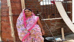 कठिन परिस्थितियों में बिहान योजना बनी गायत्री यदु का सहारा कठिन परिस्थितियों में बिहान योजना बनी गायत्री यदु का सहारा