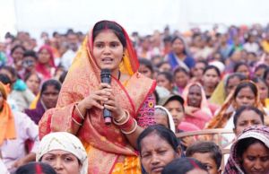  प्रधानमंत्री आवास योजना से मिला सुरक्षित आशियाना, कच्चे घर से पक्के मकान तक पहुंची जिंदगी