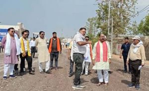 उप मुख्यमंत्री अरुण साव ने निर्माणाधीन सड़क का किया निरीक्षण उप मुख्यमंत्री अरुण साव ने निर्माणाधीन सड़क का किया निरीक्षण