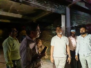 मुख्यमंत्री के निर्देशों पर सख्ती... किसानों के हित में खाद की कालाबाजारी पर प्रहार