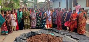  महिला आयोग की सदस्य  दीपिका सोरी ने किया इमली प्रोसेसिंग केंद्र का औचक निरीक्षण