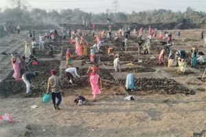  &ldquo;जल संरक्षण के साथ मिल रहा बंपर रोजगार, मोर गांव, मोर तरिया&rdquo; अभियान से संवर रहे ग्रामीण क्षेत्र