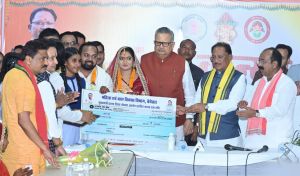  मुख्यमंत्री कन्या विवाह योजना से बेटियों को मिल रहा सम्मान और सुरक्षा : मुख्यमंत्री 
