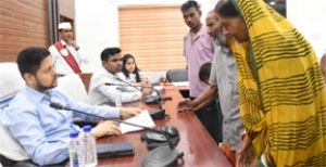  किसानों ने मक्का फसल की राशि दिलाने कलेक्टर से लगाई गुहार