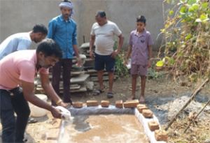  नील हरित काई (जैव उर्वरक) का उपयोग कर खेती की लागत कम कर रहे है किसान
