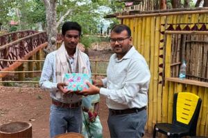  सुकमा के आदिवासी किसान के बेटे बारसे रोशन ने JEE एडवांस में गाड़े झंडे 