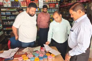 खाद गोदाम सील, उर्वरक और बीज जब्त, बिना लाइसेंस खाद-बीज बेचने का मामला खाद गोदाम सील, उर्वरक और बीज जब्त, बिना लाइसेंस खाद-बीज बेचने का मामला