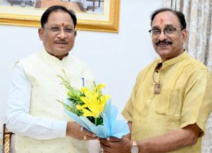  मुख्यमंत्री से छत्तीसगढ़ योग आयोग के नवनियुक्त अध्यक्ष संजय अग्रवाल ने की सौजन्य मुलाकात