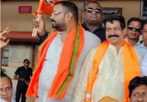 रावघाट से पहली बार रेल यात्रा कर लौटे भाजपा प्रदेश महामंत्री यशवन्त जैन ने कहा&mdash; यह बस्तर के विकास का नया स्वर्णिम अध्याय