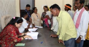  कलेक्टर जनदर्शन में सुनी गई आम लोगों की समस्याएं
