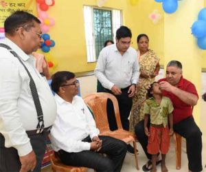  हर बच्चे तक पहुंचे पोलियो की सुरक्षा का कवच : पर्यटन एवं संस्कृति मंत्री श्री राजेश अग्रवाल ने पिलाई जीवनरक्षक खुराक