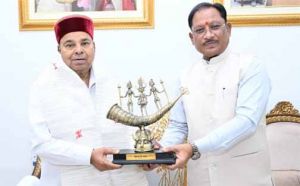 मुख्यमंत्री विष्णुदेव साय से कर्नाटक के राज्यपाल  थावरचंद गहलोत ने की सौजन्य भेंट