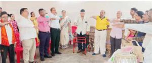 सियान गुड़ी में बुजुर्गों ने रायपुर को नशामुक्&zwj;त करने की ली शपथ