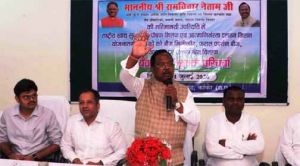    मिश्रित खेती अपनाएं किसान -  रामविचार नेताम