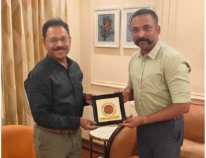   पर्यटन मंत्रालय के अतिरिक्त सचिव  सुमन बिल्ला का रायपुर एयरपोर्ट पर हुआ आत्मीय स्वागत