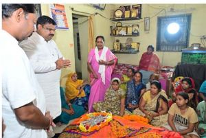 डॉ. तीजन बाई के सम्मान में गनियारी के शासकीय हाई-हायर सेकेंडरी स्कूल का होगा नामकरण &ndash; शिक्षा मंत्री गजेन्द्र यादव